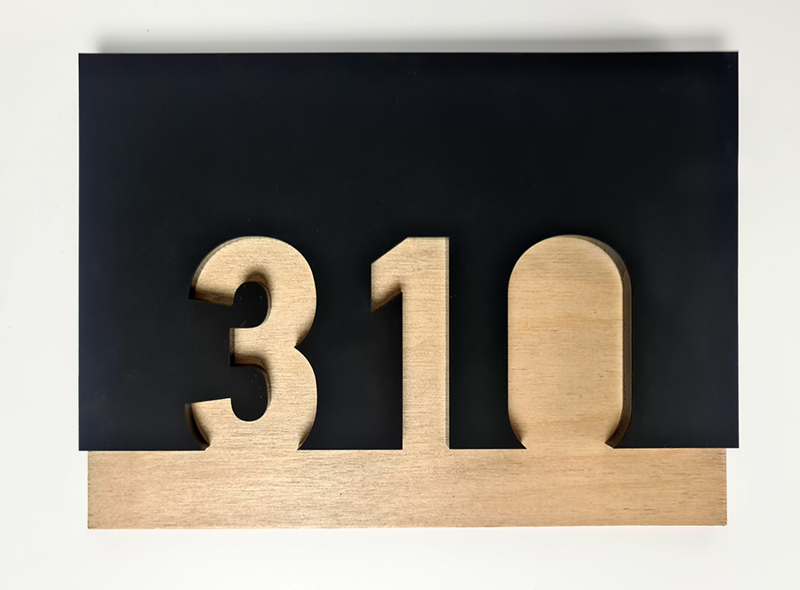 Hotel & Airbnb Signage