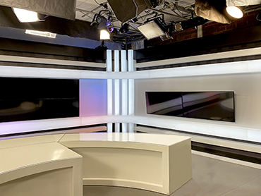 Κατασκευή τηλεοπτικού στούντιο από plexiglass στο Κανάλι της Βουλής των Ελλήνων 3