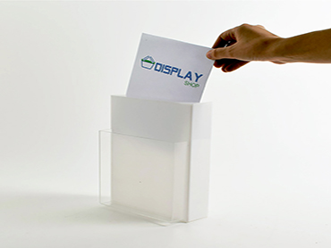 Κουτί υποδείξεων - παραπόνων από λευκό plexiglass με κλειδαριά 2