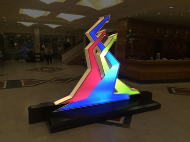 Lightbox επιδαπέδιο από plexiglass και ξύλο με LED φωτισμό